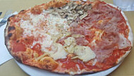 Pizzeria Raffa food