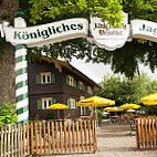 Das Jagdhaus outside