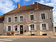 Auberge Gourmande outside