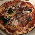 Pizzeria Pina food