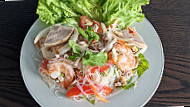 Le Muang Thai Restaurant food