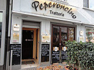 Trattoria Peperoncino outside