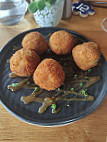 Tahbilk Wetlands View food