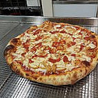 Amadio's Pizza food