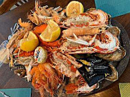 La Poissonnerie De L'aiguillon Plateaux De Fruits De Mer food