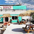 Biggy's Beach Grill outside