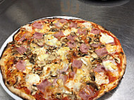 La Table A Pizz' food