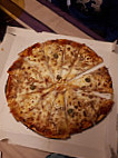 Tonton Pizz St Just Chaleyssin food