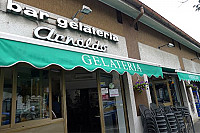 Gelateria Arnoldo Giancarlo outside