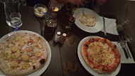 Pizzeria La Destinee food