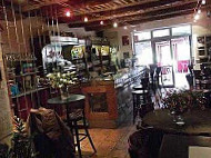 Le Bistroquet inside