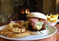 The Horseshoes Inn food