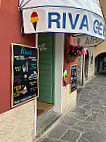 Riva Gelato outside