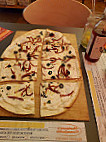 Marianne's Flammkuchen food