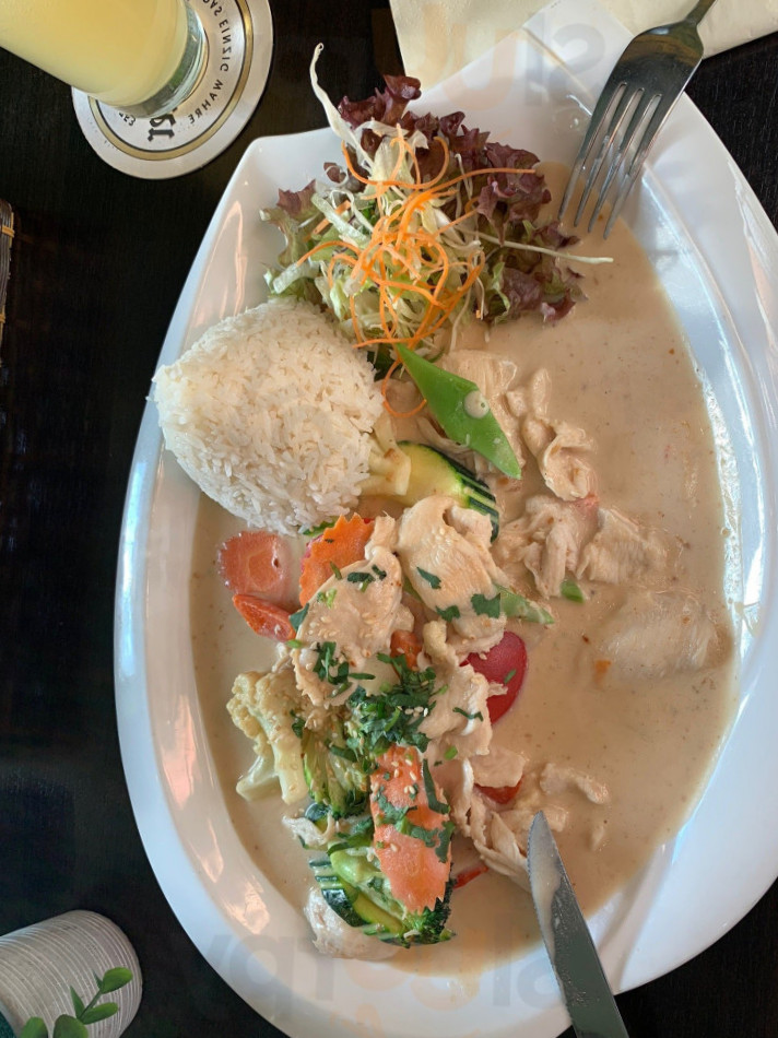 restaurant image
