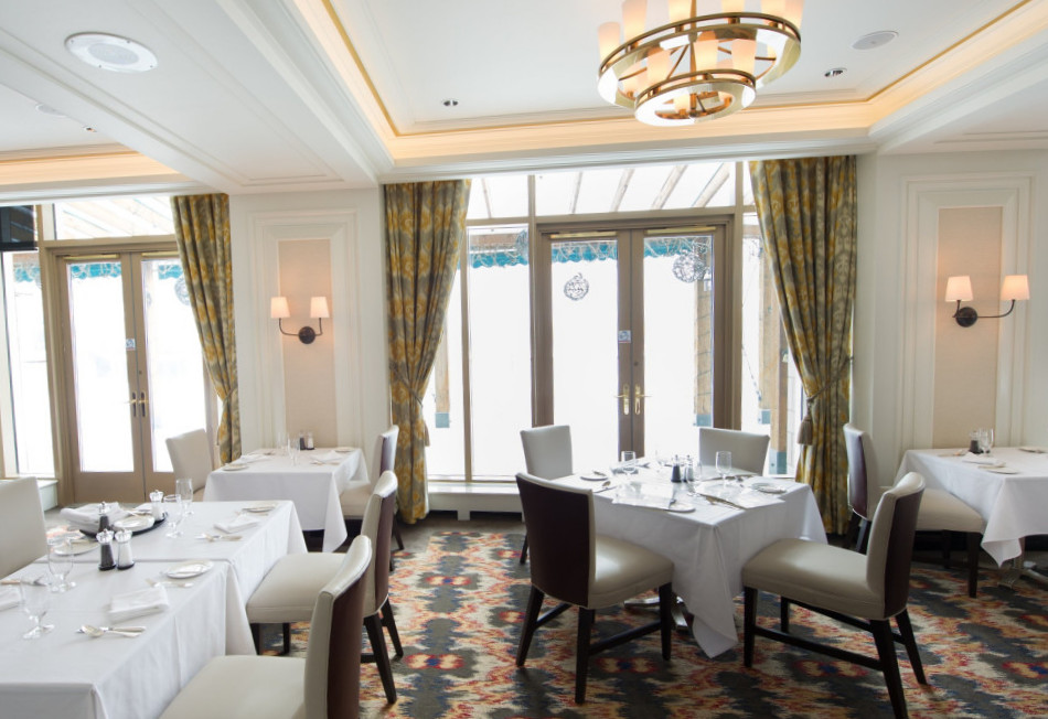 Arôme Seafood And Grill