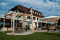 Landgasthof Garmiswil outside