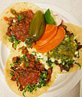 Tino's Tacos food