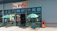 La Pizz' inside