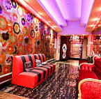 The Real Ktv Běn Sè Shèng Diǎn Ktv inside