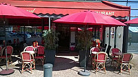 Cafe Le Ronsard inside