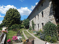 Auberge Le Droubliei outside