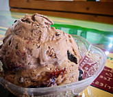 Sweetberries Frozen Custard Eatery food