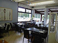 Relais De La Maison Blanche food