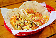 Fuzzy's Taco Shop food