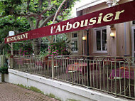 L'Arbousier inside