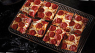 Jet's Pizza food