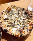 Ken's Artisan Pizza food