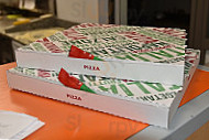 Papa Pizza inside