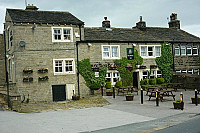 Bay Horse Inn outside