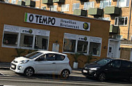 O Tempo outside