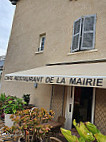 Café De La Mairie Chasselay inside