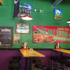 Fuzzy's Taco Shop food