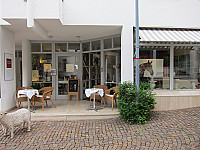 Atelier-café inside