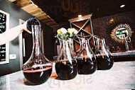Central Wine food