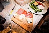 Central Wine food