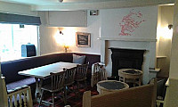 Red Lion inside