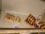 Pizza Hut food