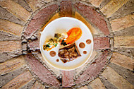 Le Clos De Champfleury food