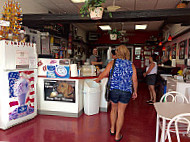 Scoops Ice Cream Parlor outside