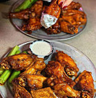 Pluckers Wing Bar food