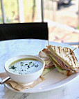 Lola 41 food