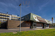 Mcdonald's Niefern-vorort outside