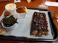 Sooey's Bbq Rib Shack food