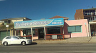 Ripple & Swirl Cafe outside