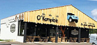 O'komptoir outside